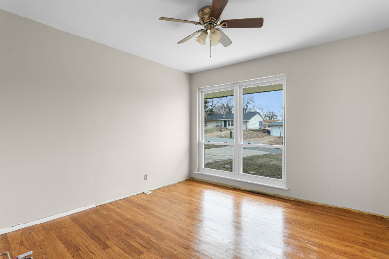 1347 Samoa Dr - Photo 7 of 11