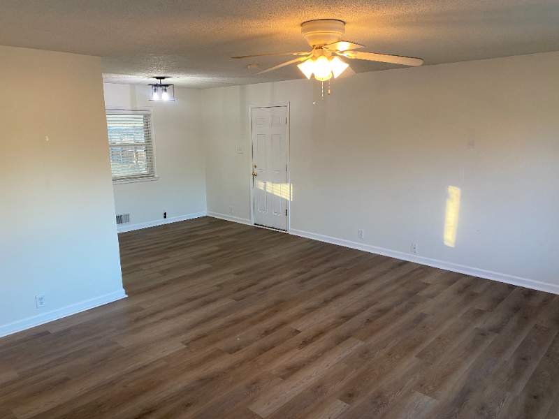 6802 N Flora Ave - Photo 4 of 13