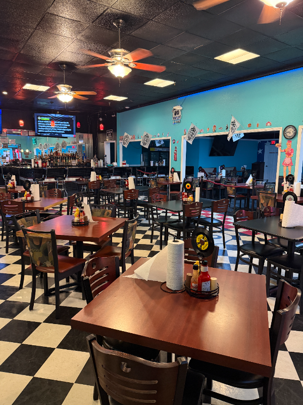 625 E Saint Joseph St #101 - Photo 3 of 12