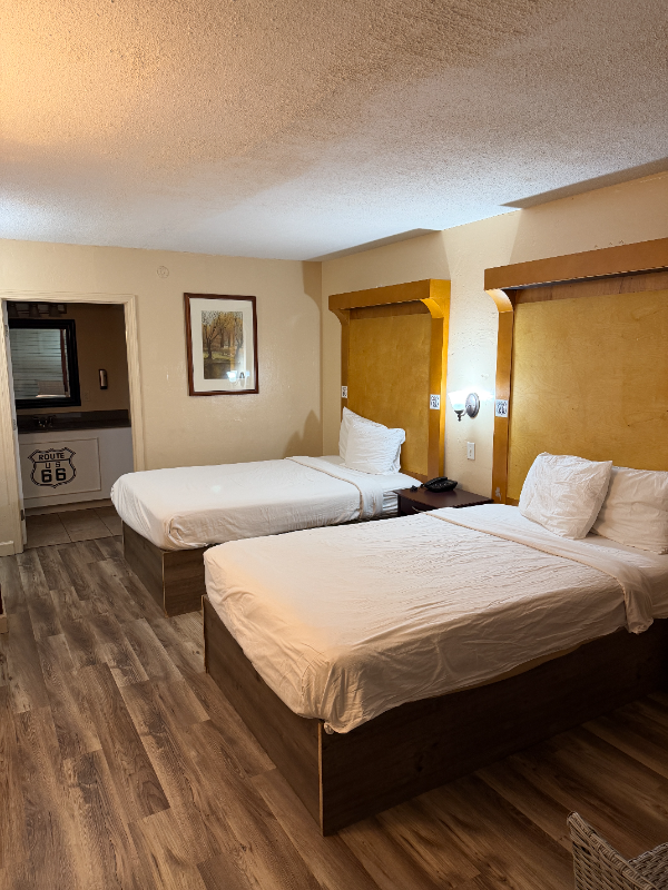 625 E Saint Joseph St #101 - Photo 5 of 12