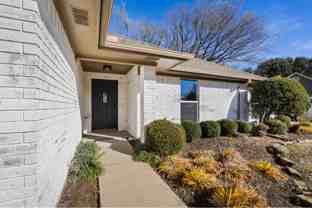 170 N Meadowbrook Dr - Photo 1 of 1