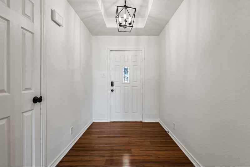 170 N Meadowbrook Dr - Photo 2 of 29