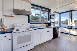 featured image of 400 S Holladay Dr