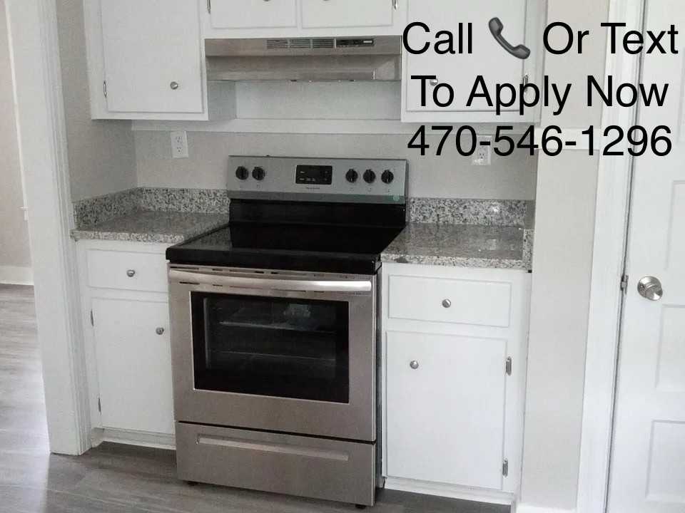 2118 Roosevelt Dr - Photo 4 of 10