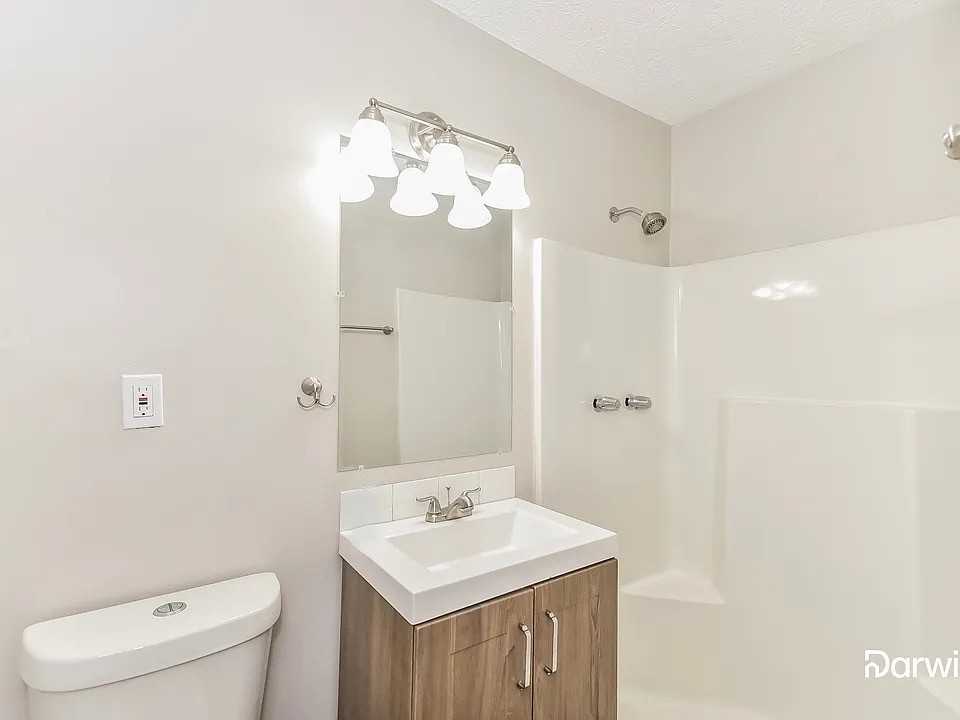 4705 Wellborn Dr - Photo 2 of 5