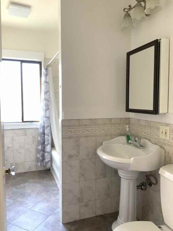 3901 26th St - Photo 4 of 10