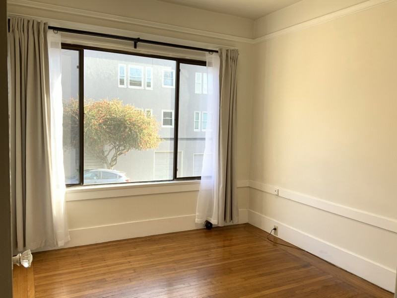 3901 26th St - Photo 7 of 10