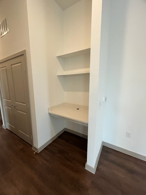 22803 U St #10207 - Photo 4 of 6