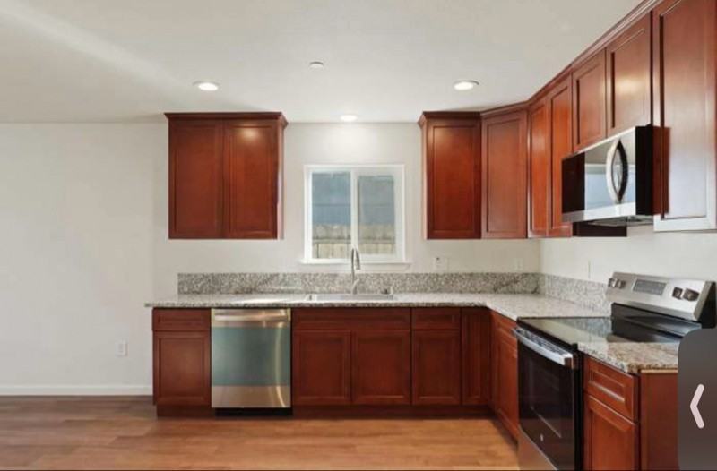 227 N Fremont St - Photo 2 of 7