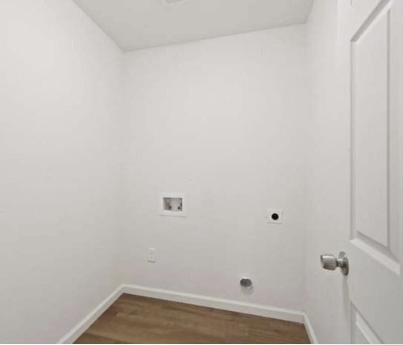 227 N Fremont St - Photo 4 of 7