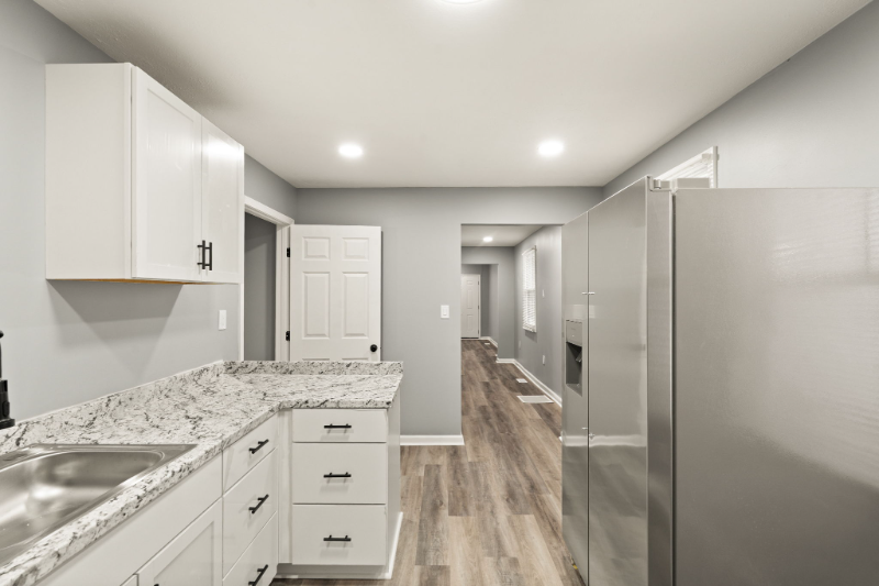 2222 Duncan St - Photo 6 of 20