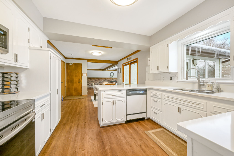 7450 Duluth St - Photo 6 of 20