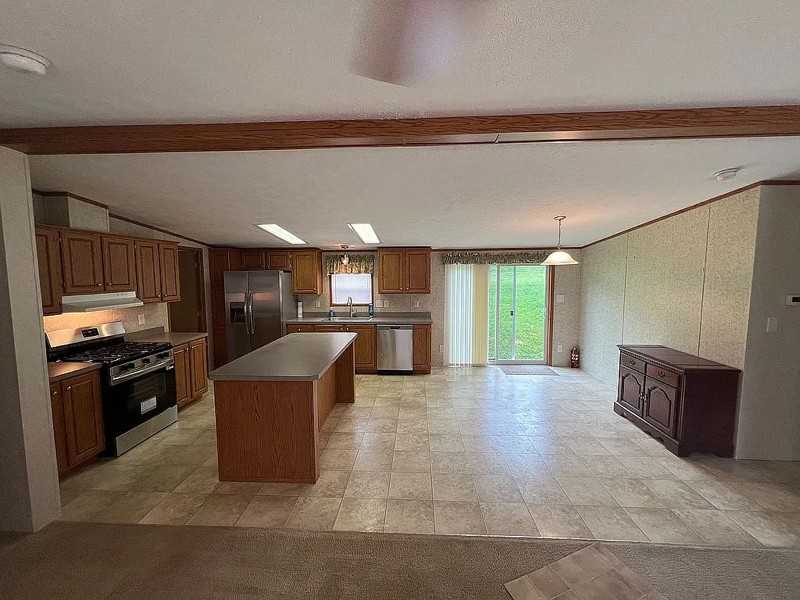 505 Beaumont Dr - Photo 2 of 9