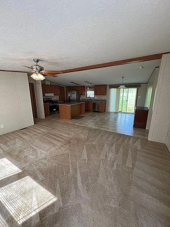 505 Beaumont Dr - Photo 3 of 9