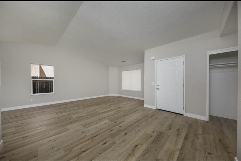 210 Cordova Ln - Photo 6 of 11