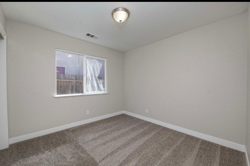 210 Cordova Ln - Photo 7 of 11