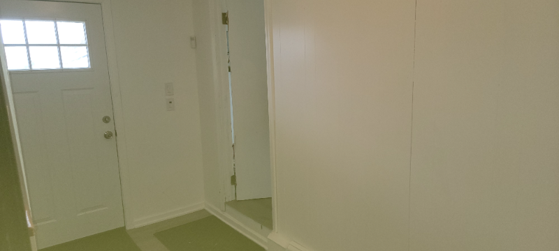 179 Longview Ave #B - Photo 6 of 9