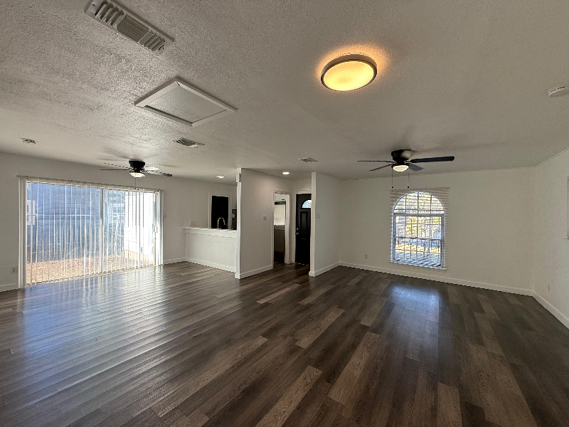 538 Maddux St - Photo 4 of 14