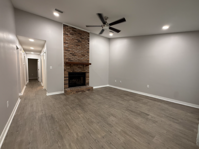 1810 Valparaiso Blvd - Photo 2 of 15