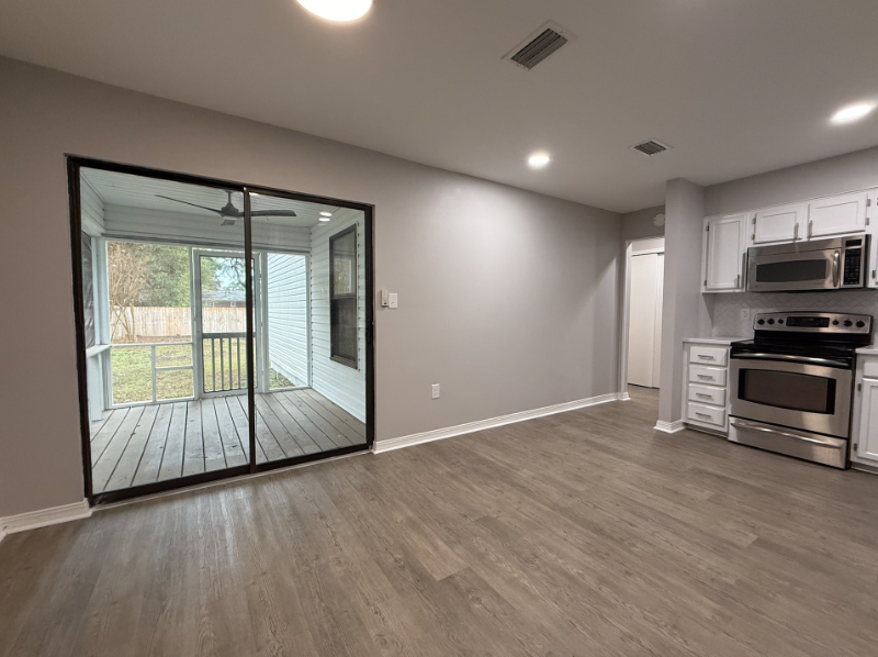 1810 Valparaiso Blvd - Photo 7 of 15