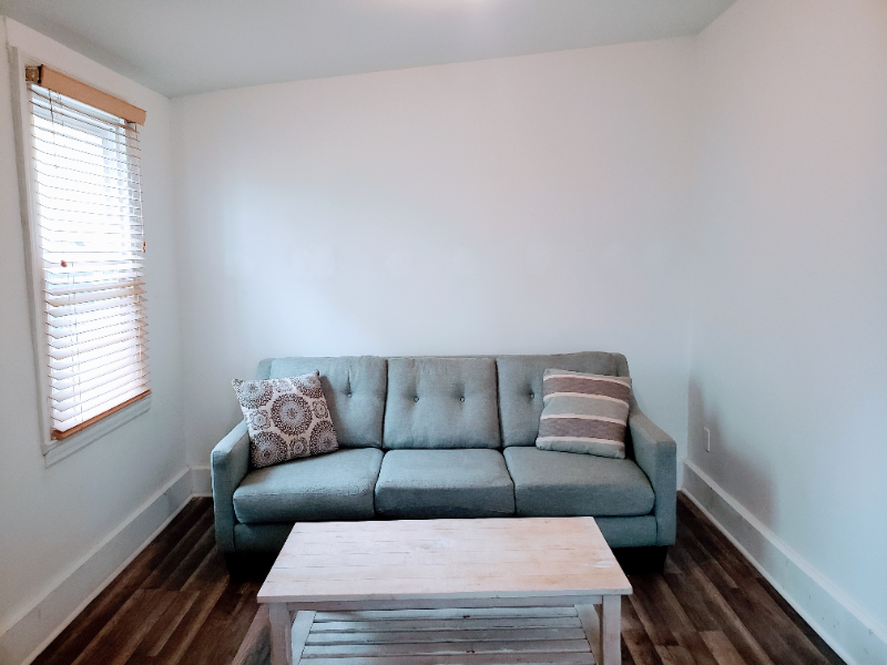 628 William St - Photo 2 of 10