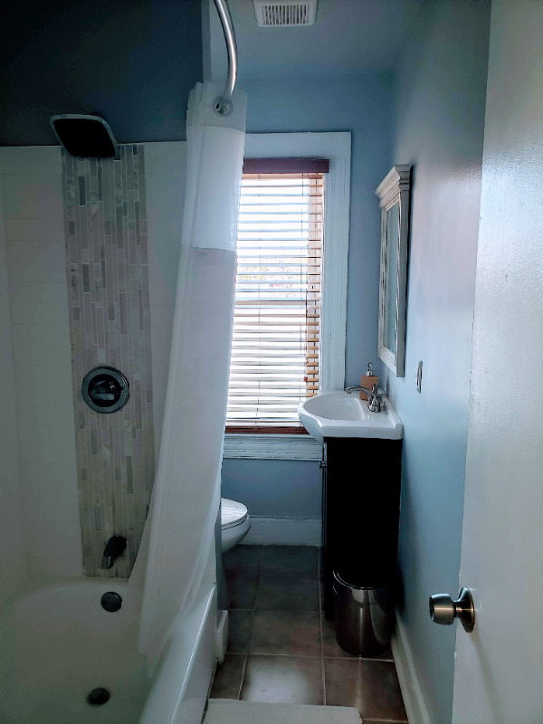 628 William St - Photo 5 of 10