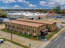 featured image of 208 E Starr Ave #13