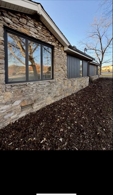 142 Allen Dr - Photo 2 of 14