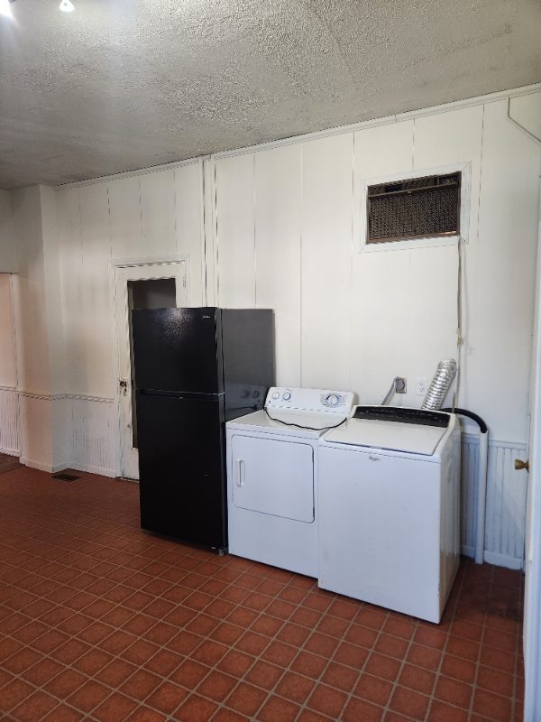 459 Cherry St #1 - Photo 5 of 17