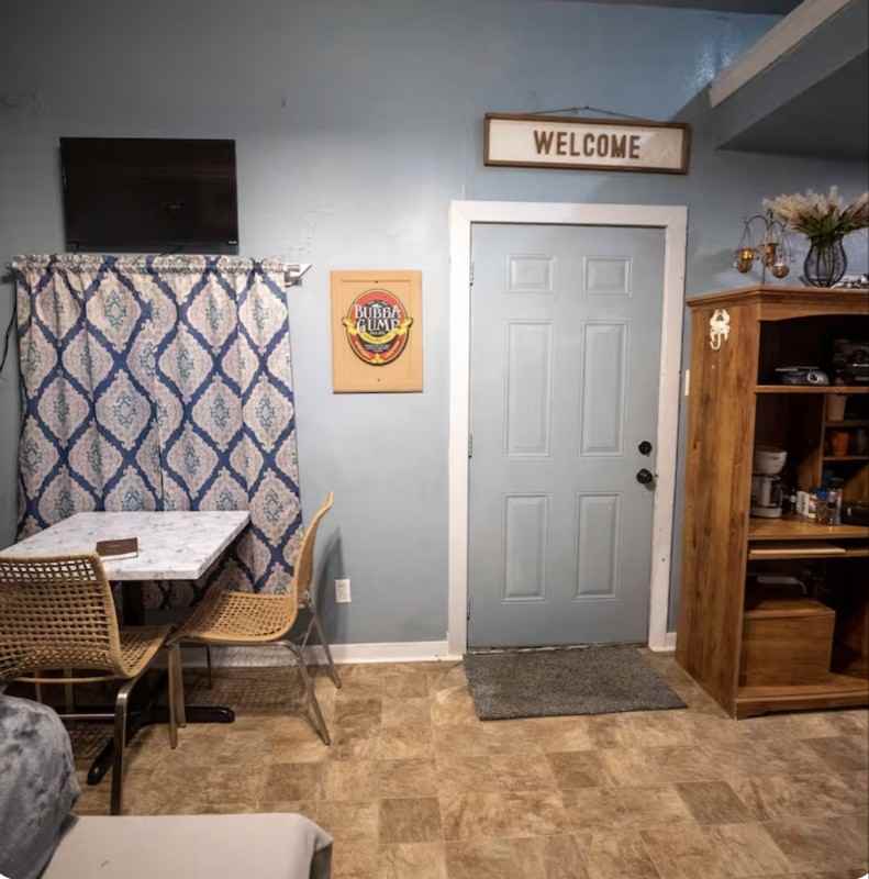 4455 Country Rd - Photo 7 of 10