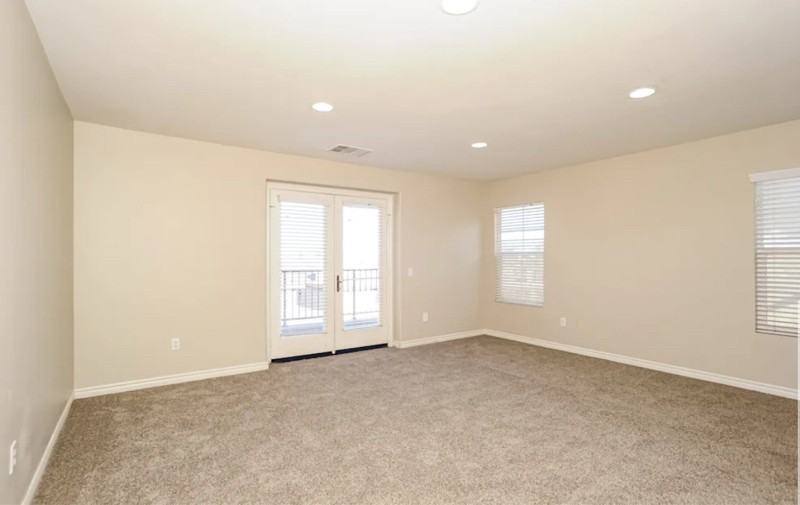 2818 Osmunda Ct - Photo 3 of 9