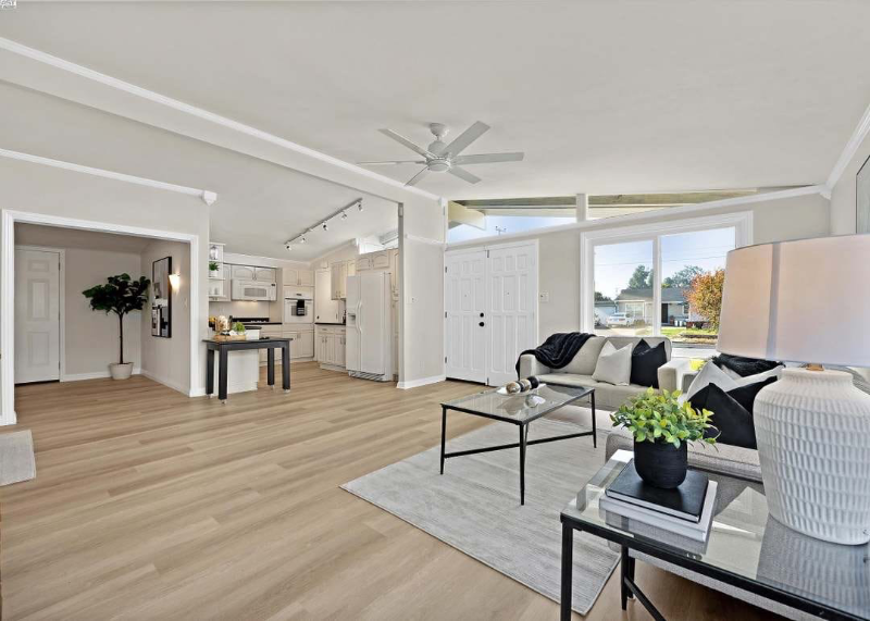 24808 Mango St - Photo 6 of 7