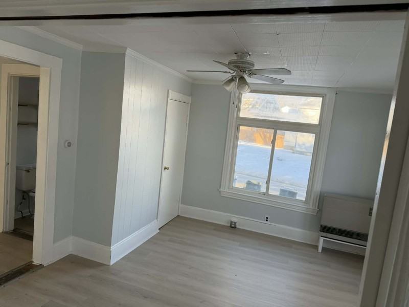 242 Lincoln St #1 - Photo 4 of 11