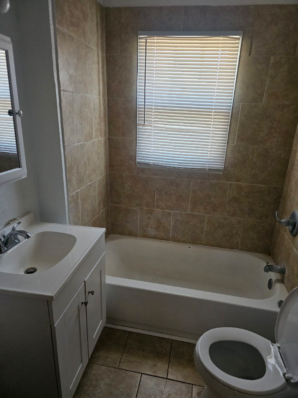 3223 Cleveland Ave - Photo 3 of 7