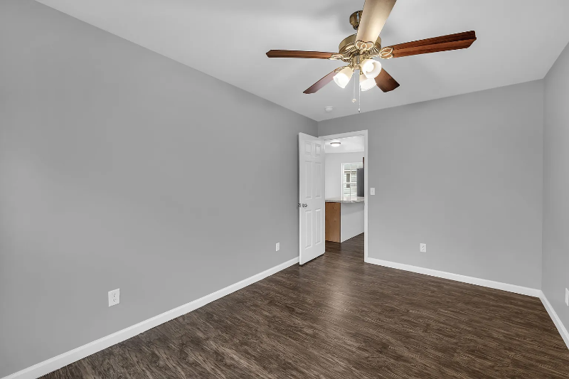 2007 Wilson St - Photo 7 of 17