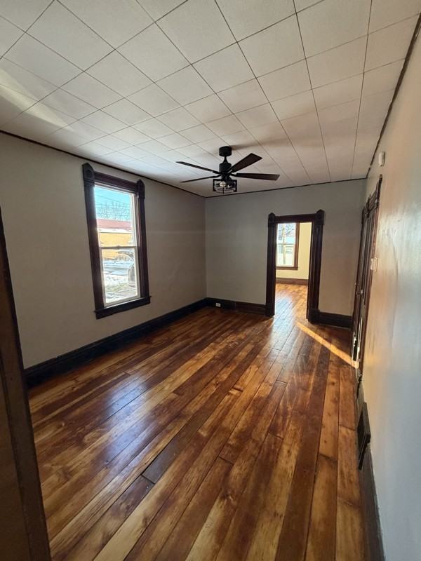 489 Almond St #1 - Photo 7 of 9