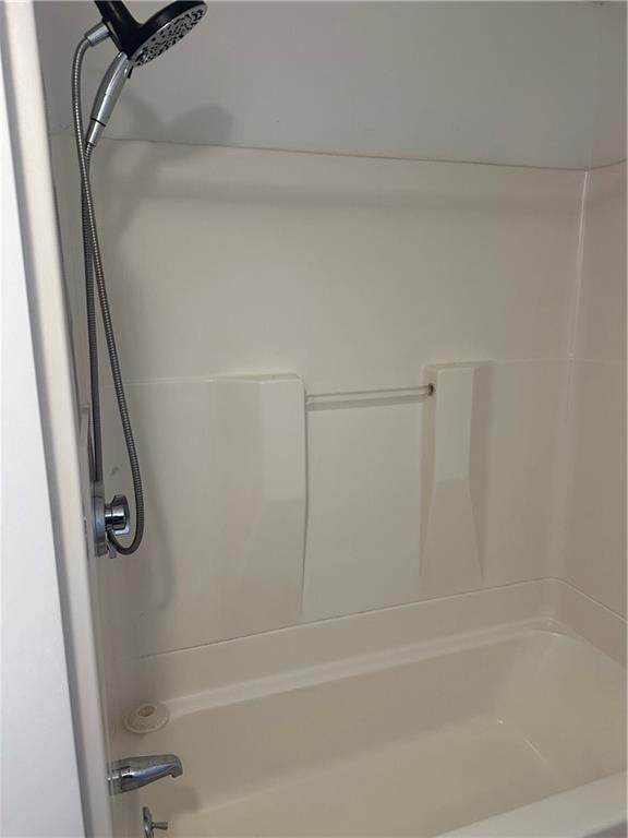 38 Oak St ##2 - Photo 6 of 11