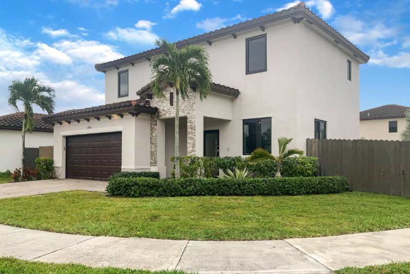 12856 Sw 227th St - Photo 7 of 34