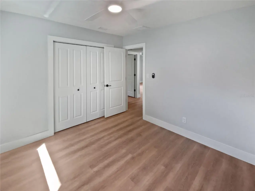 7812 N 53rd St - Photo 4 of 27