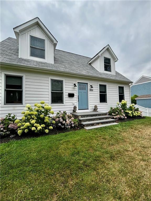 433 Wolcott Ave - Photo 2 of 32