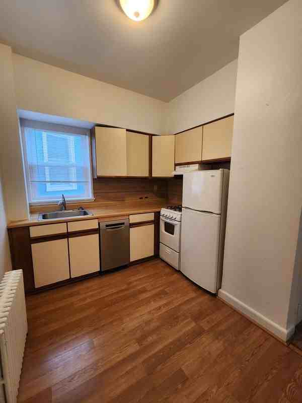 19 S Weymouth Ave ##2b - Photo 2 of 6