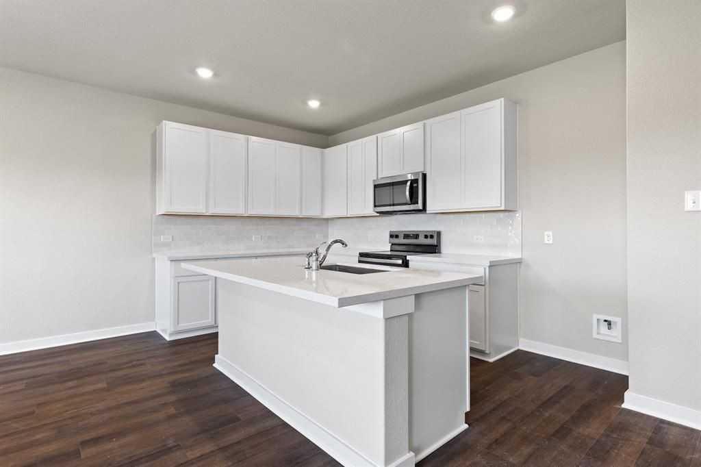 244 Little Green Trl - Photo 4 of 20