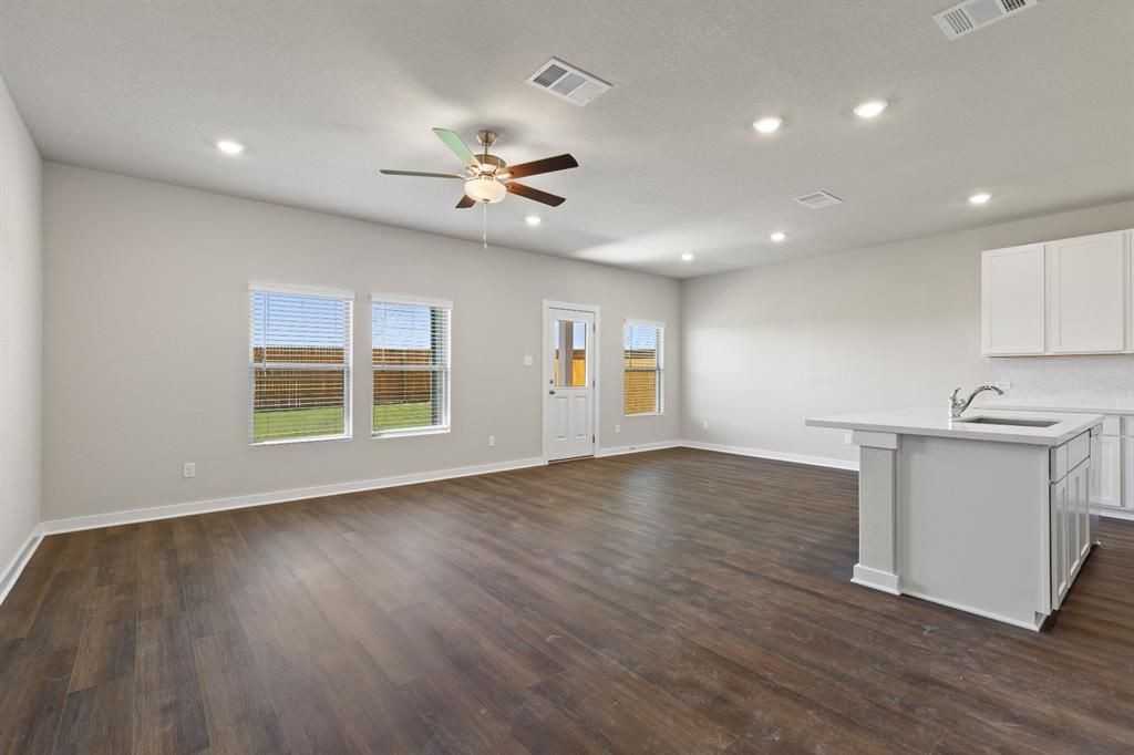 244 Little Green Trl - Photo 7 of 20