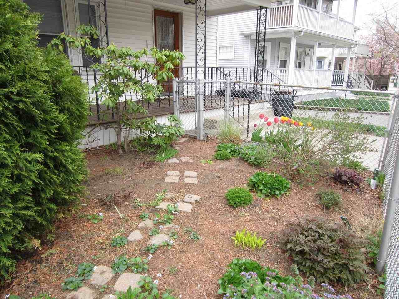 887 Broadway #1 - Photo 3 of 8