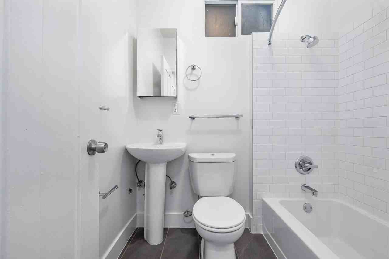 750 O'Farrell - Photo 6 of 37