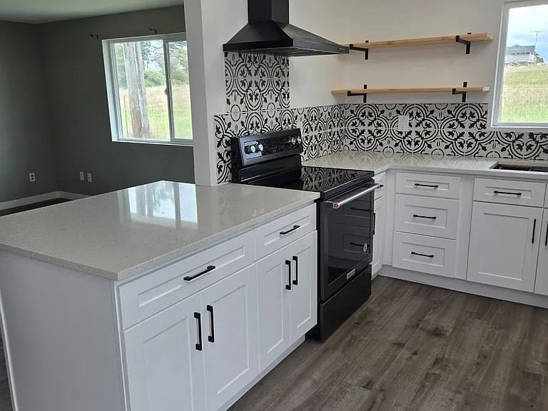 3216 72nd Street East - Photo 4 of 17