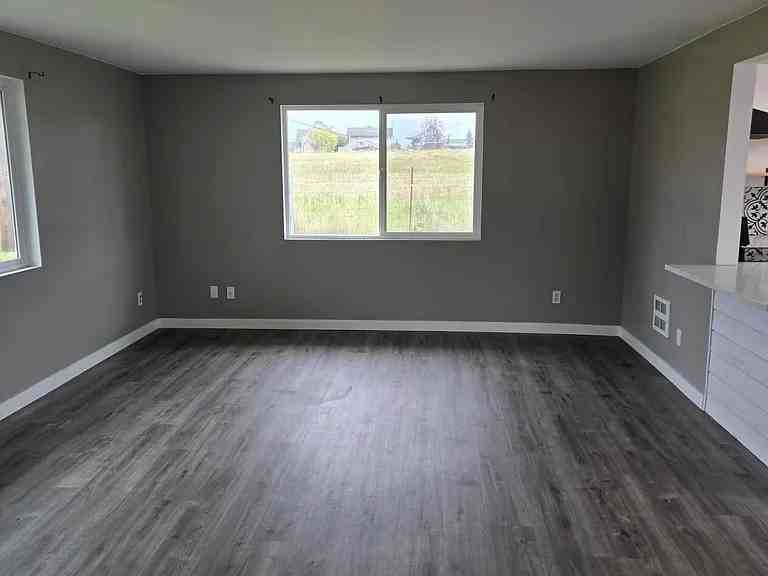 3216 72nd Street East - Photo 5 of 17