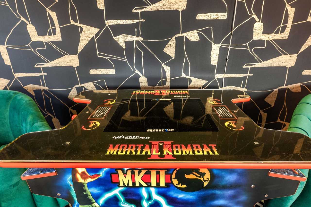 1400 N Orange Dr #NA - Photo 5 of 32