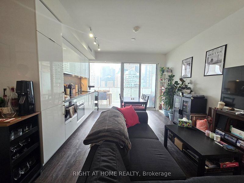 15 Queens Quay East #1905 - Photo 2 of 22