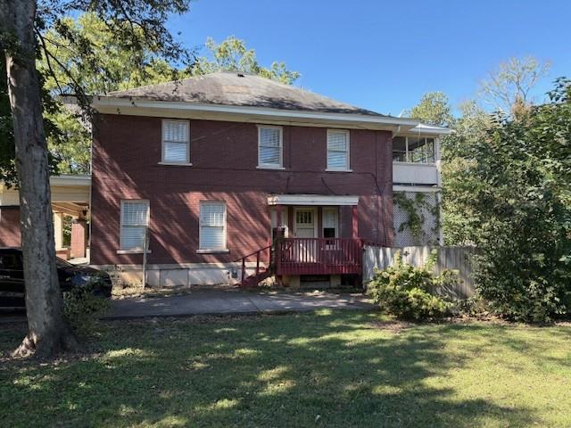 305 East Lytle Street - Photo 3 of 33